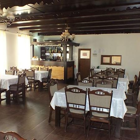 Pensiune Restaurant La Pogace Sapinta Ngoại thất bức ảnh